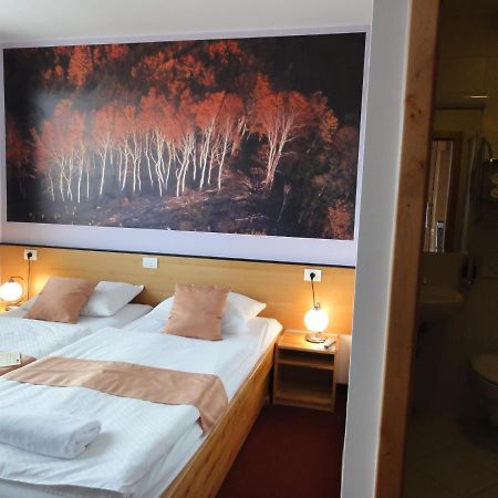 Hotel Tabor מריבור מראה חיצוני תמונה