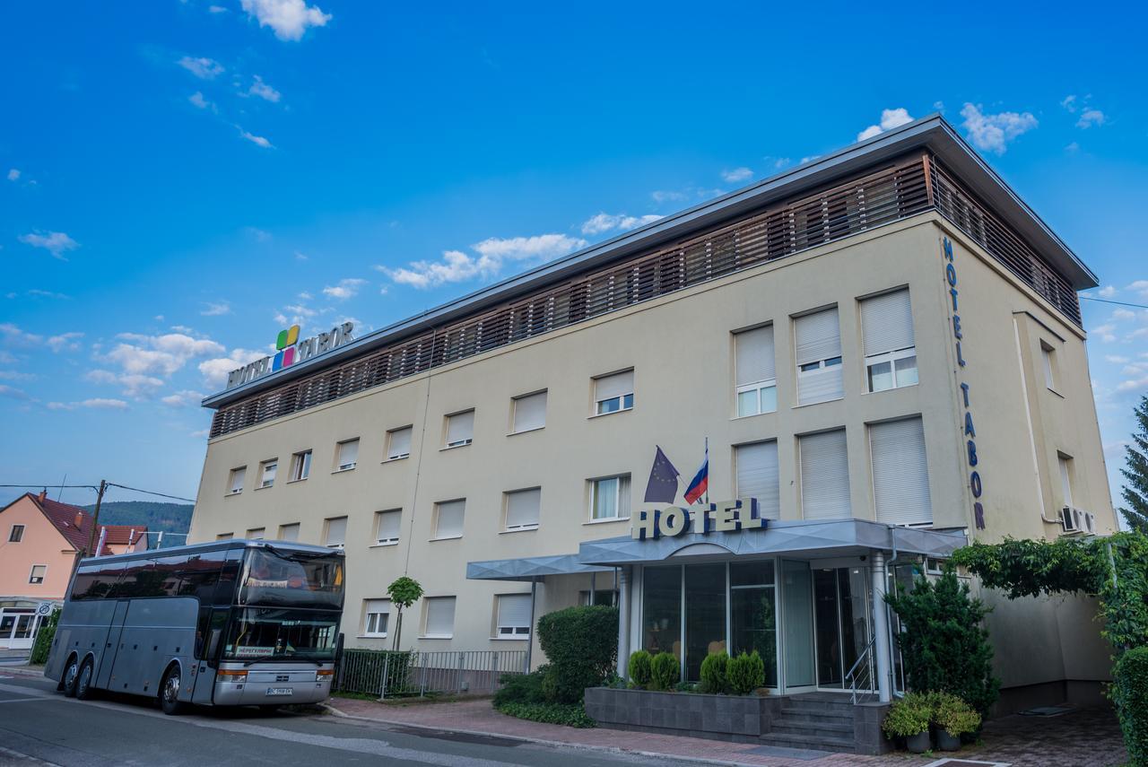 Hotel Tabor מריבור מראה חיצוני תמונה