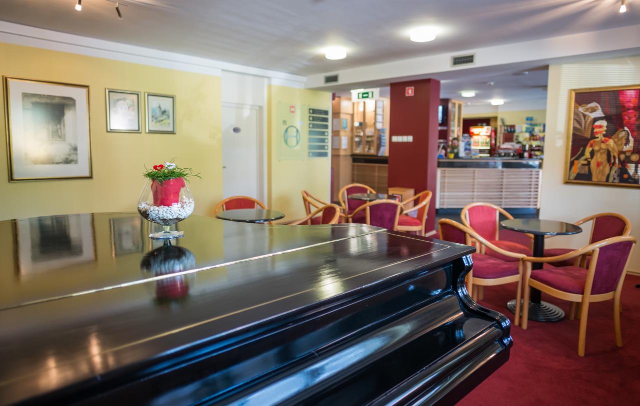 Hotel Tabor מריבור מראה חיצוני תמונה